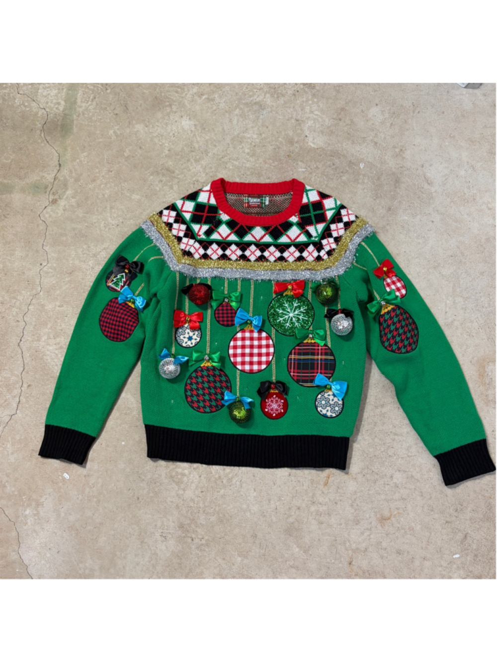 Spencer’s Light Up Green 3D Ugly Christmas Sweater Ornament Bow Tinsel Unisex XL